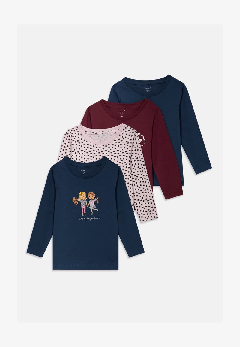 Quatro camisetas de manga longa nas cores azul marinho, bordô, rosa com bolinhas, e com um design gráfico apresentando duas raparigas. Feitas de um tecido de mistura de algodão.