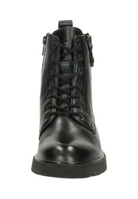 Zwarte leren enkellaarsjes met een ronde neus, vetersluiting aan de voorkant en een zijrits. Heeft een matte afwerking en een gestructureerd oppervlak voor extra grip.