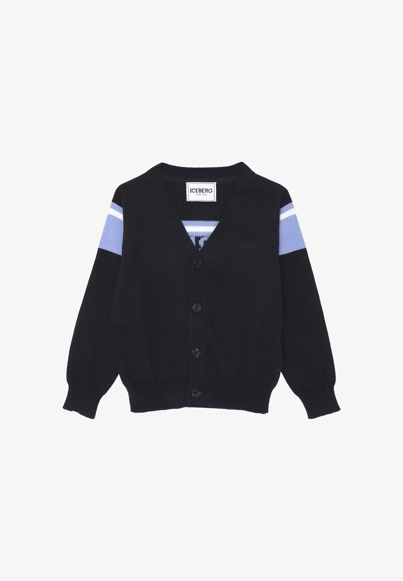 Cardigan nero con scollatura a V, maniche lunghe e chiusura con bottoni. Le spalle presentano strisce orizzontali azzurre e bianche.