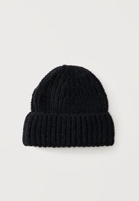 Избран, black