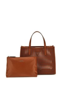 Sac fourre-tout tissé marron avec des accents et des poignées en cuir solide. Comprend une pochette en cuir marron assortie avec une fermeture éclair supérieure.