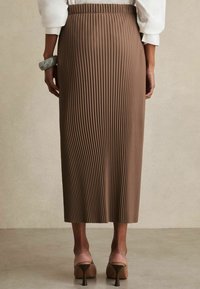 Reiss REGULAR FIT - PIPPA MIDI - Plisirana suknja - chocolate