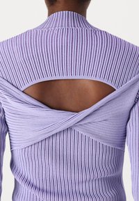 KARL LAGERFELD Džemperis - sweet lavender/deep purple