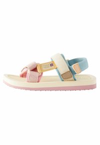 Riemchensandalen aus pastellfarbenem pink, blau und beige Stoff, mit einer strukturierten Fußbett und einer Gummisohle. Verstellbare Klettverschlüsse.