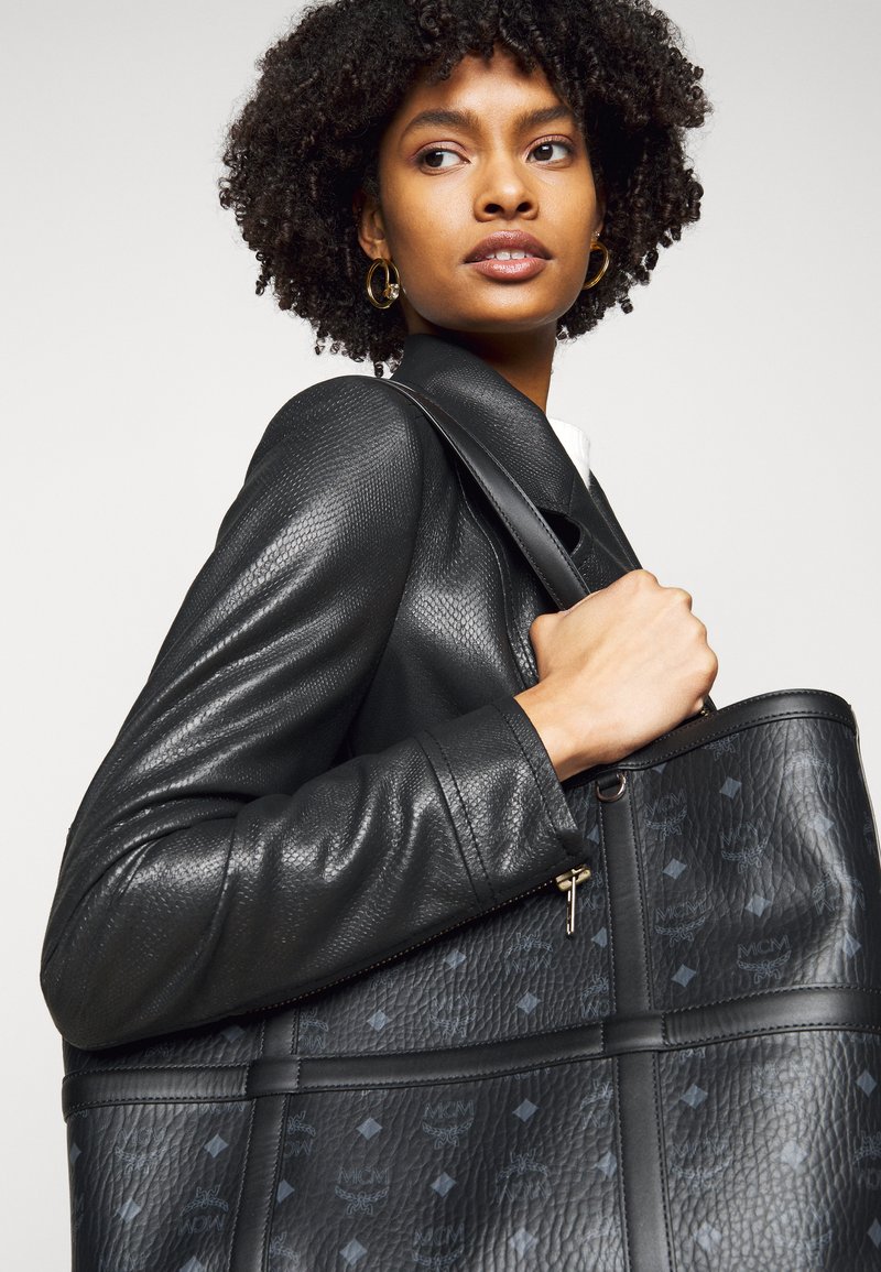 Mcm delmy tote Clearance