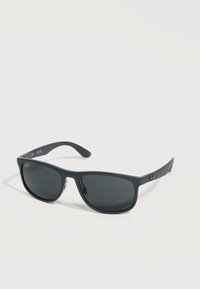Неизбран, sand grey