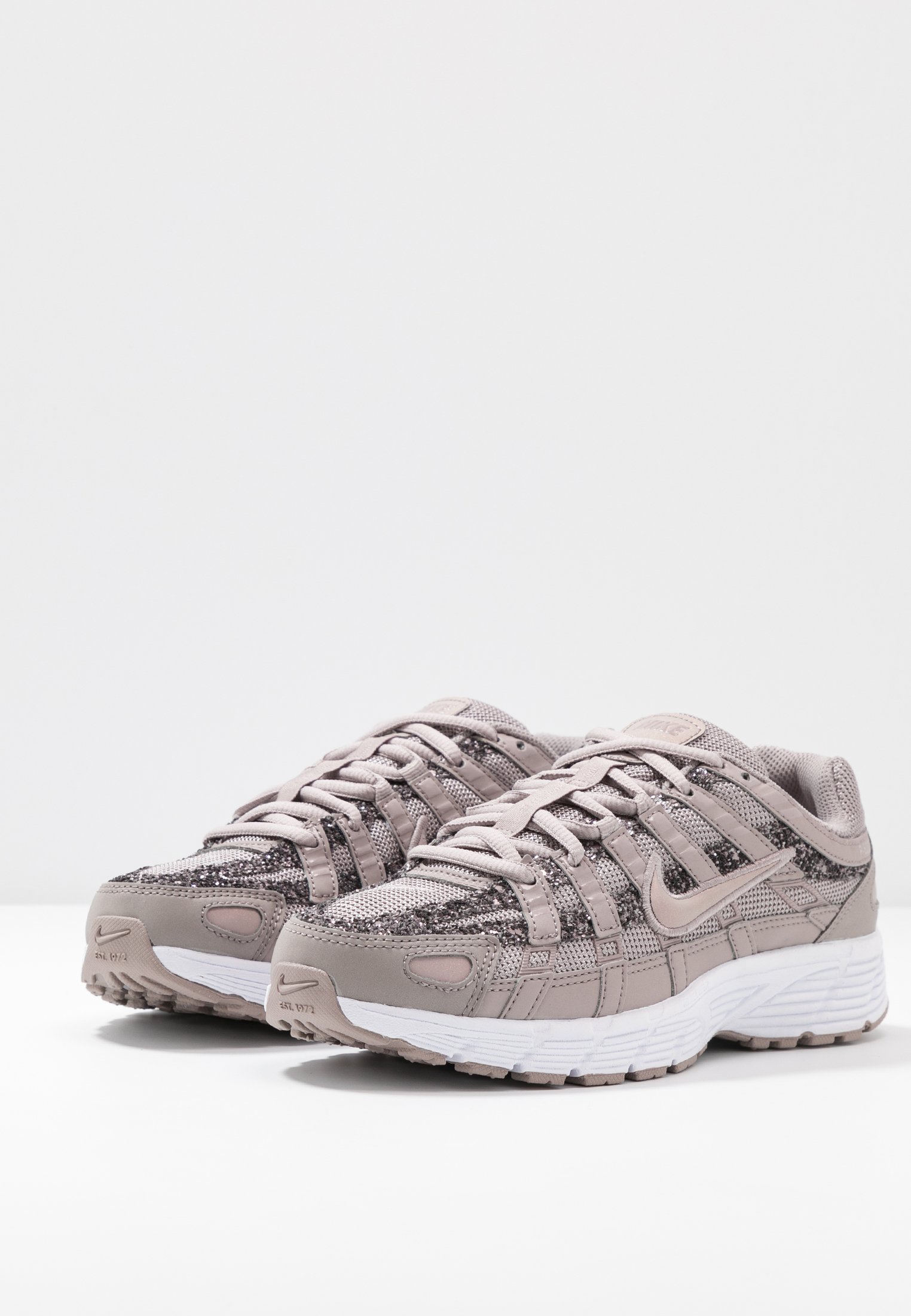 nike p6000 beige