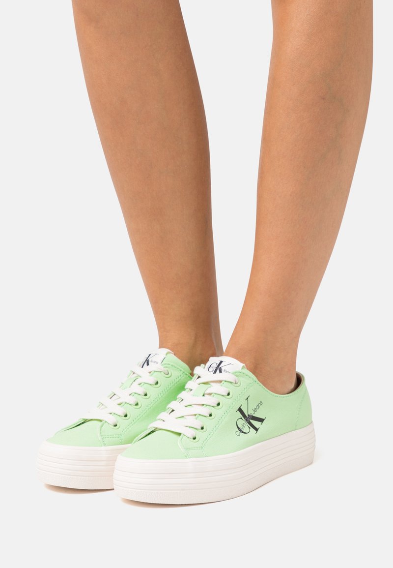 Calvin Klein Jeans FLATFORM ESSENTIAL MONO - Sneaker low - light green