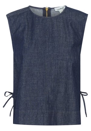 Haut en denim bleu foncé avec un col haut, des manches courtes et des liens sur les côtés. Présente une fermeture éclair dorée au dos et une texture lisse.