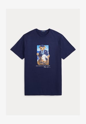 Polo Ralph Lauren Big & Tall, POLO BEAR JERSEY T-SHIRT - Nyomott mintás póló - newport navy