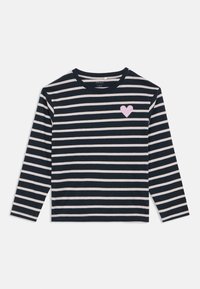 Majica z dolgimi rokavi, mornarsko modro-belimi črtami, okrogel izrez in roza bleščeče srce na levi strani prsnega koša. Mehka tkanina, priložnostna prilegajoča se oblika.