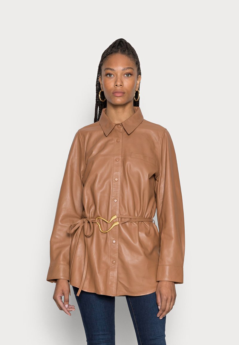 Ibana TEDLIN - Blusa - fudge