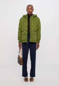 MICHAEL Michael Kors QUILTED LIGHT PADDED JACKET - Téli dzseki - evergreen
