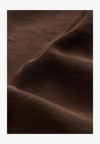 Non sélectionné, brown