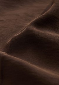 REGULAR FIT - ELASTIC BACK BARREL LEG  - Püksid - brown