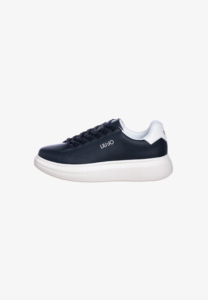 Marineblauwe leren sneakers met witte accenten, ronde neus, platte veters en een dikke witte zool. Kenmerkt het "LIU-JO" logo aan de zijkant.