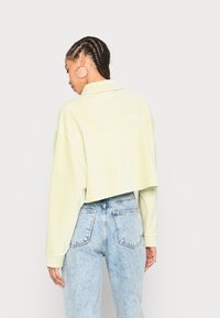 Nly by Nelly CROPPED SHACKET - Casaco de verão - green