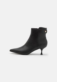 Anna Field Botines - black
