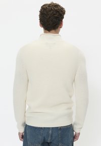 Matinique ROLL HERITAGE - Džemperis - off white