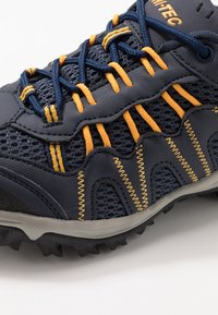 HI-TEC JAGUAR - Fjellsko - navy/yellow