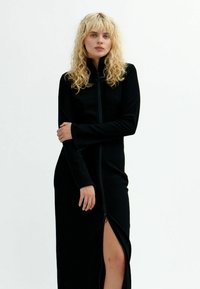 Résumé Obleka/pulover - black