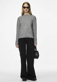 Pieces PCSILLY - Adīta jaka - medium grey melange
