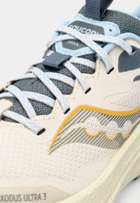 Saucony XODUS ULTRA 3 - Maastojuoksukengät - moon/dusk