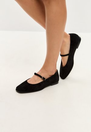 Ankle strap ballet pumps - black