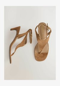 Non selezionato, new tan brown