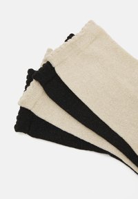 Pieces PCSEBBY GLITTER SOCKS 4 PACK - Zoknik - birch pack/birch gold/black