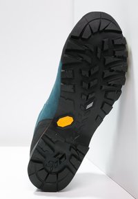 Thumbnail Image 5