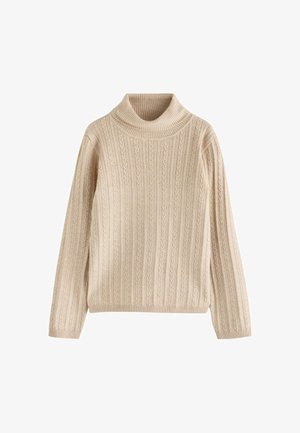 Beige kabelgebreide trui met geribde coltrui en lange mouwen, plat afgebeeld op een witte achtergrond.
