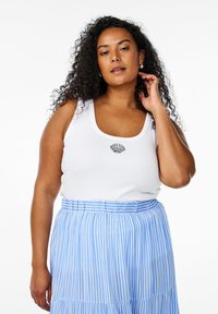 Zizzi - MIT MOTIV - Top - b.white w. shell Thumbnail Image 1