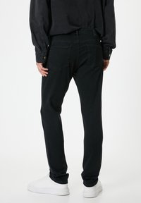 Koton BRAD - Vaqueros slim fit - black
