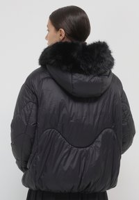 Calliope IMBOTTITO CON ALAMARI - Giacca invernale - nero