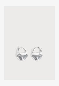 Избран, silver-coloured