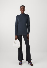 JDY JDYAVA TURTLENECK - Majica z dolgimi rokavi - sky captain