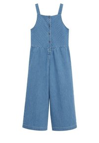 Denim overal s tenkými ramínky, vertikálními modro-bílými pruhy, zapínáním na knoflíky vpředu a širokými nohavicemi. Ležérní textilie s hladkým povrchem.