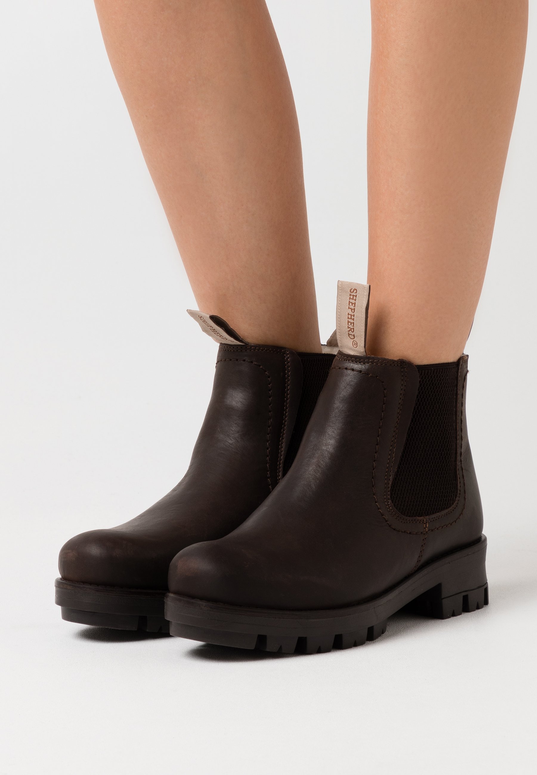 shepherds boots leather