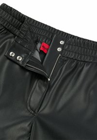 HUGO Lederhose - black one