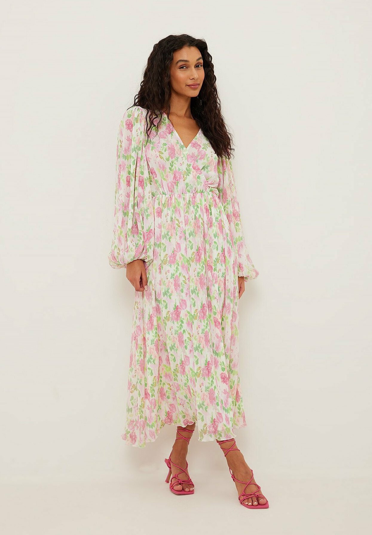 NA-KD Maxi-jurk - rosey floral/roze - Zalando.nl