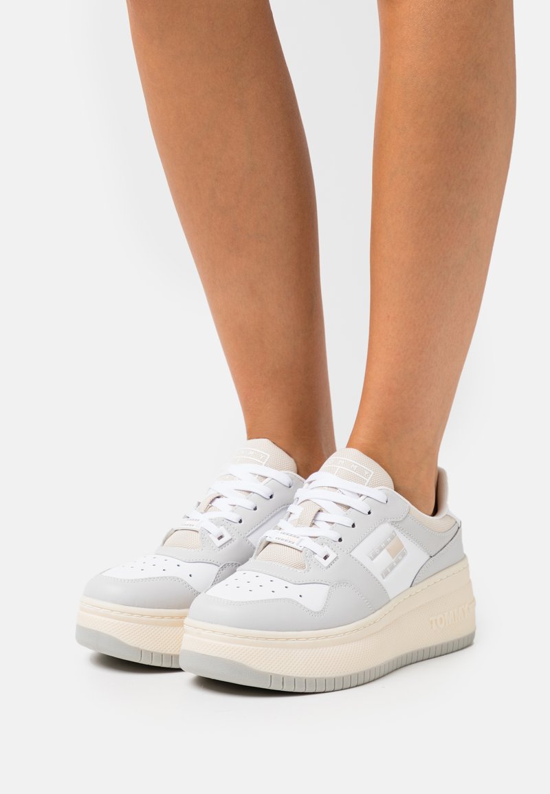 Tommy Jeans BASKET - Joggesko - light cast