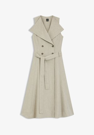 Ärmelloses beige Trenchkleid mit breiten Revers, doppelreihigen Knöpfen und einem passenden Stoffgürtel in der Taille.