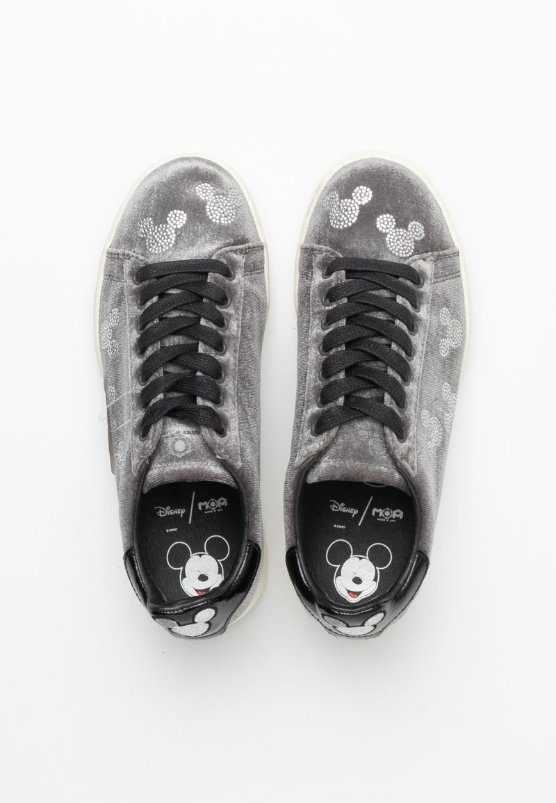 MOA Master of Arts Zapatillas grey/gris (Segunda mano