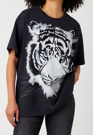 Triko s potiskem - mottled black