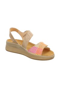 Beige Sandale mit Keilsohle, offener Zehenpartie und zwei breiten Riemen. Ein Riemen hat ein geflochtenes Design in rosa- und orangetönen.