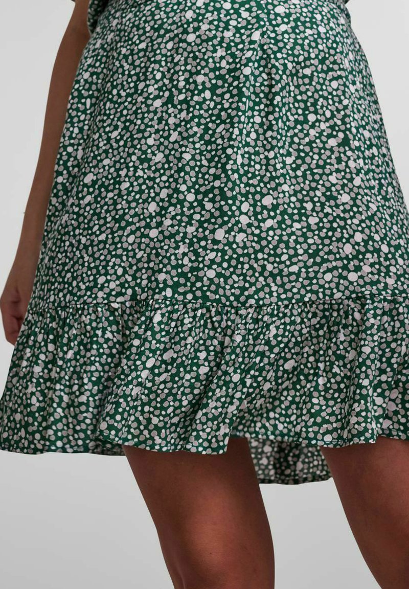 Damen Jeansröcke | Pieces PCNYA A-Linien-Rock green/grün - IZ13525 Damen Jeansröcke | Pieces PCNYA A-Linien-Rock green/grün - IZ13525