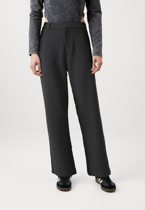 Gina Tricot Petite STRAIGHT PETITE TROUSERS - Hlače - black