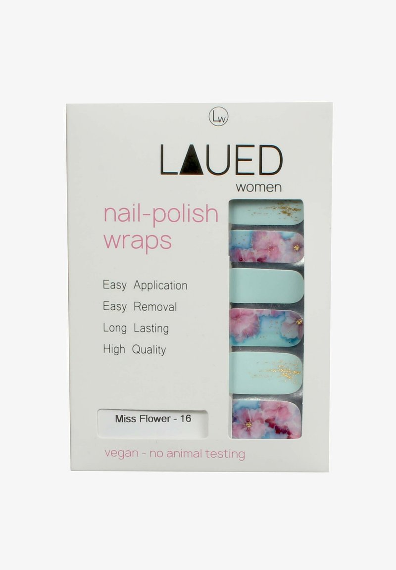 Des emballages de vernis à ongles dans une boîte blanche ; avec des motifs floraux en rose et bleu, des accents dorés, et l'étiquette "Miss Flower - 16."