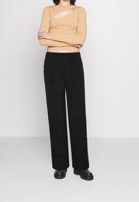 Vero Moda Pantalon classique - black
